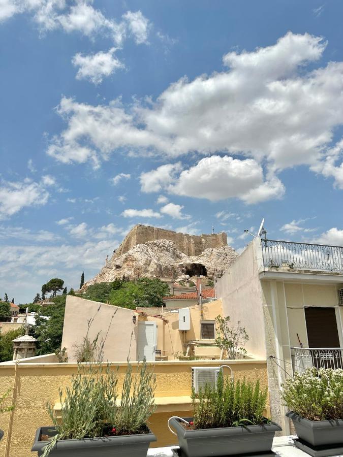 Step One | Luxury Suites Right In The Heart Of Acropolis Next To Metro Station Афины Экстерьер фото