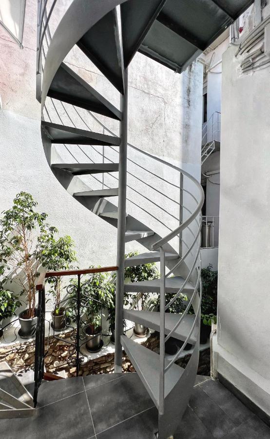 Step One | Luxury Suites Right In The Heart Of Acropolis Next To Metro Station Афины Экстерьер фото