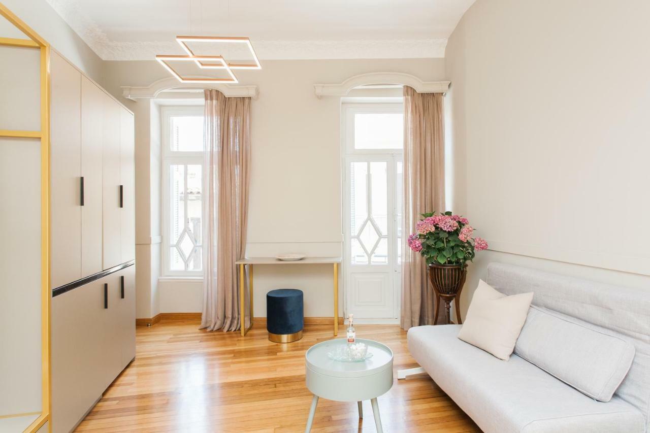 Step One | Luxury Suites Right In The Heart Of Acropolis Next To Metro Station Афины Экстерьер фото