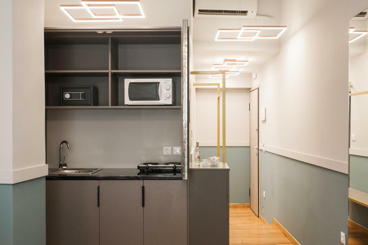 Step One | Luxury Suites Right In The Heart Of Acropolis Next To Metro Station Афины Экстерьер фото