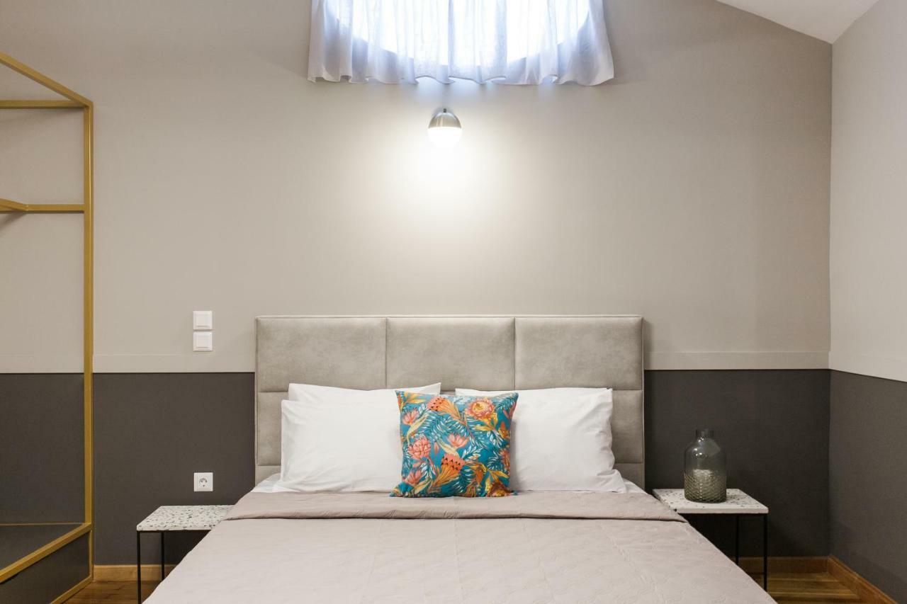 Step One | Luxury Suites Right In The Heart Of Acropolis Next To Metro Station Афины Экстерьер фото