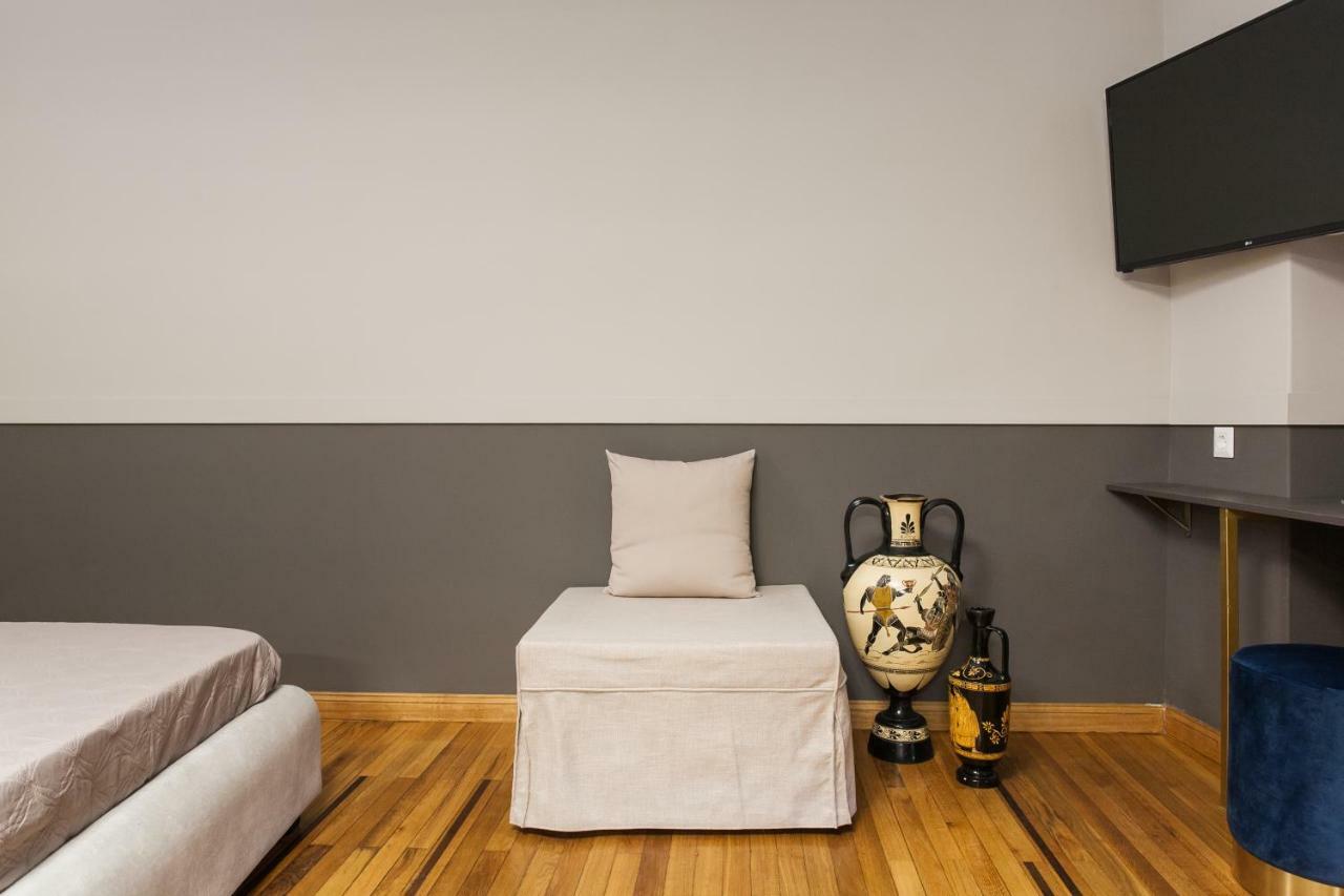 Step One | Luxury Suites Right In The Heart Of Acropolis Next To Metro Station Афины Экстерьер фото